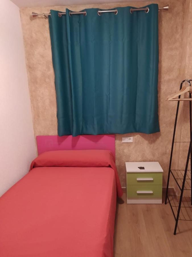 Hostal Rosa Ла-Віла-Джойоза Екстер'єр фото